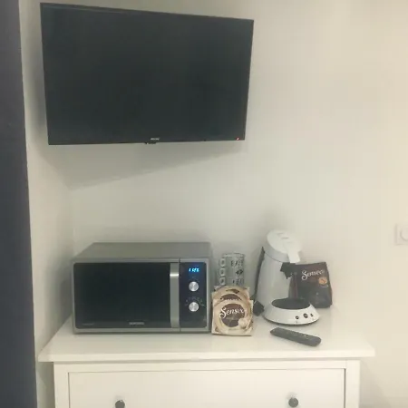 Meublés Saint Marc Appartement *